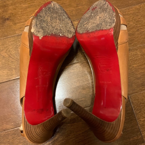 Christian Louboutin Tan Slingback Sandals - Picture 6 of 10